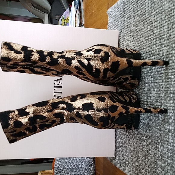 JustFab Leopard "Shylan" Stiletto Booties- Excellent Condition! Sz 7.5 - Picture 3 of 8